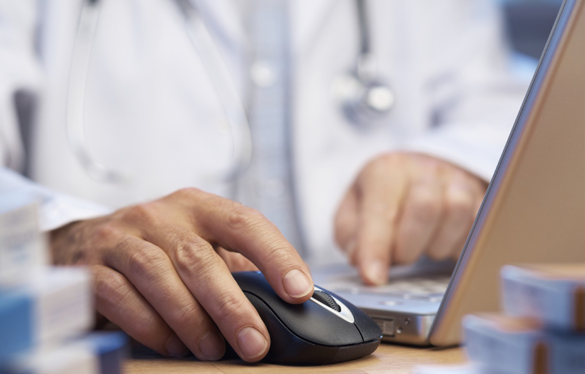 Prescrição eletrônica é uma das principais funcionalidades do PEP